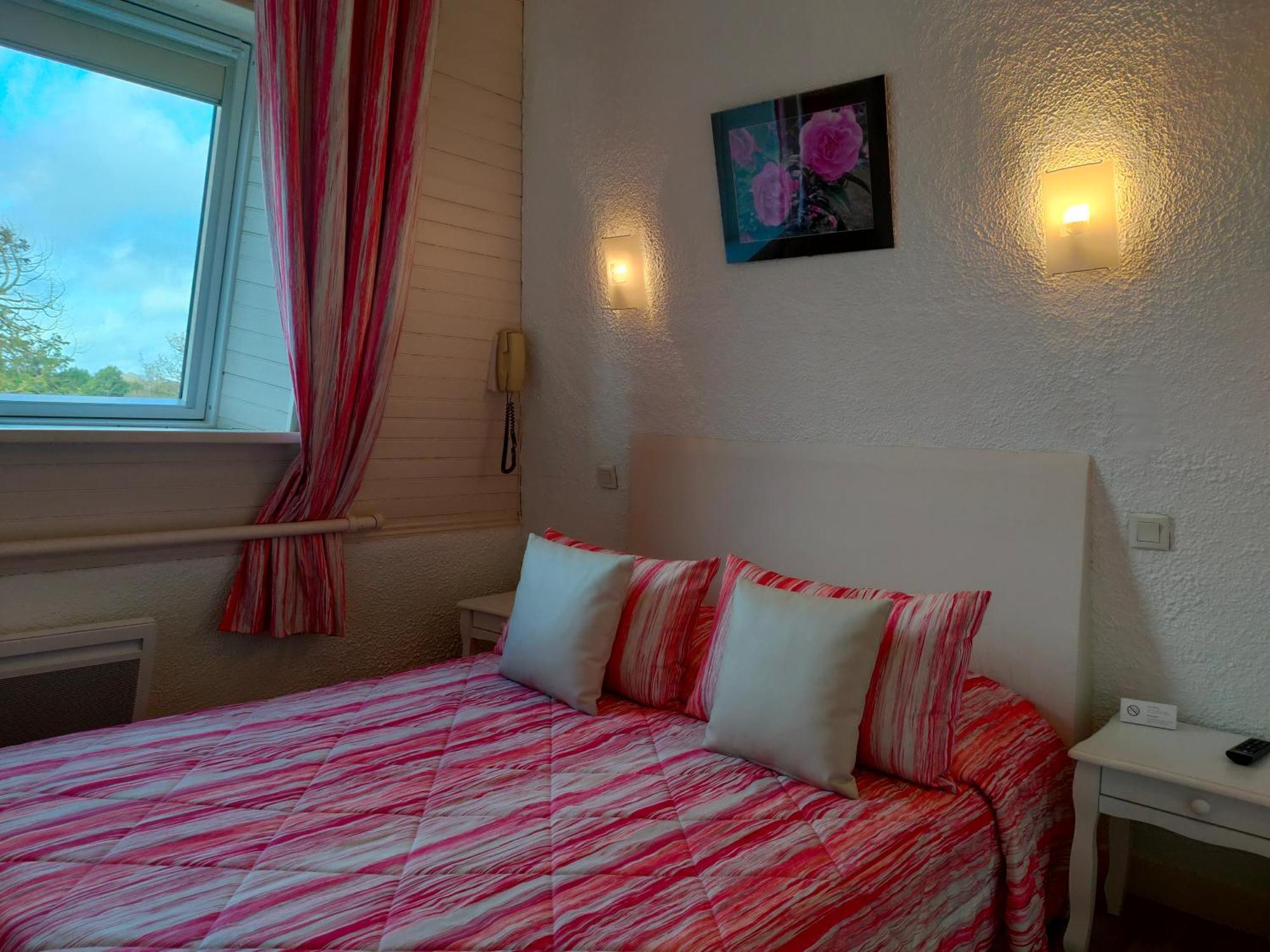 Hotel Le Littoral Lezardrieux Ngoại thất bức ảnh